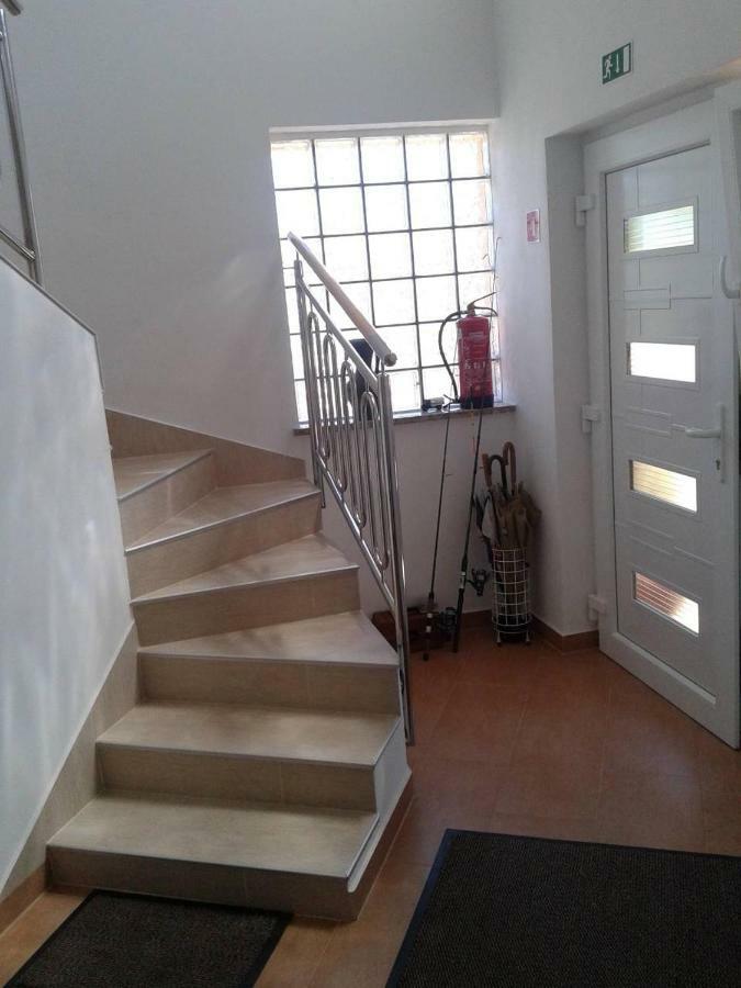 Apartment Mit- Mir Fondole Bagian luar foto
