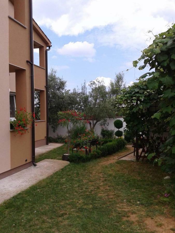 Apartment Mit- Mir Fondole Bagian luar foto