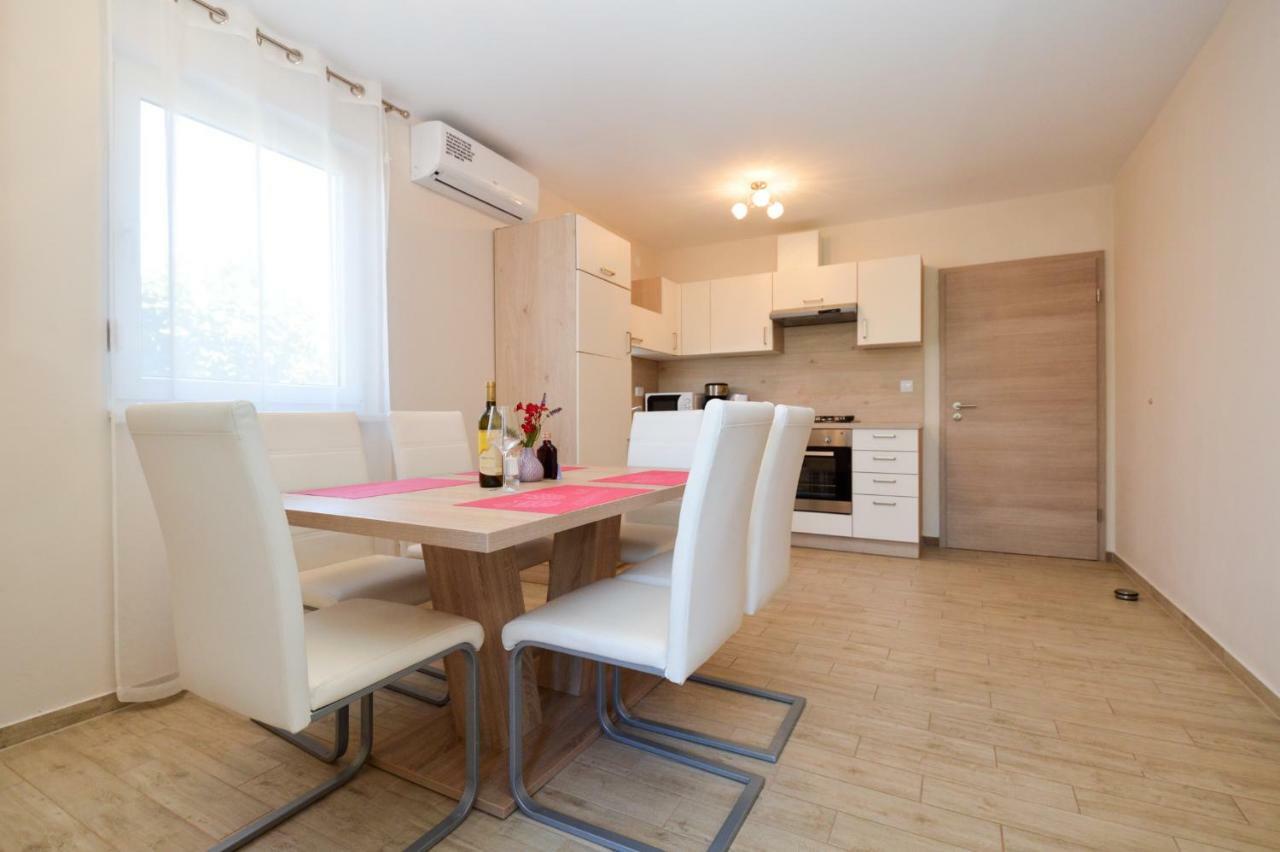 Apartment Mit- Mir Fondole Bagian luar foto