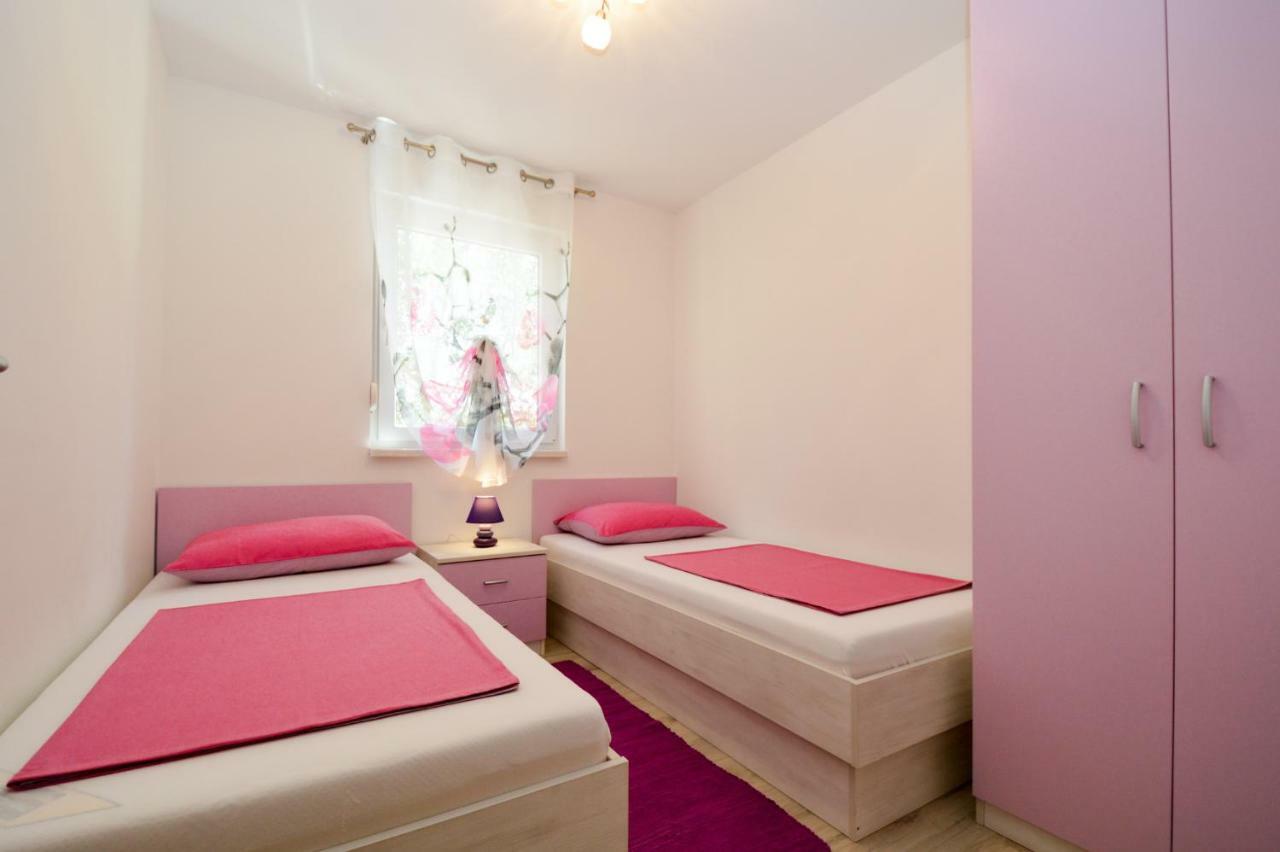 Apartment Mit- Mir Fondole Bagian luar foto