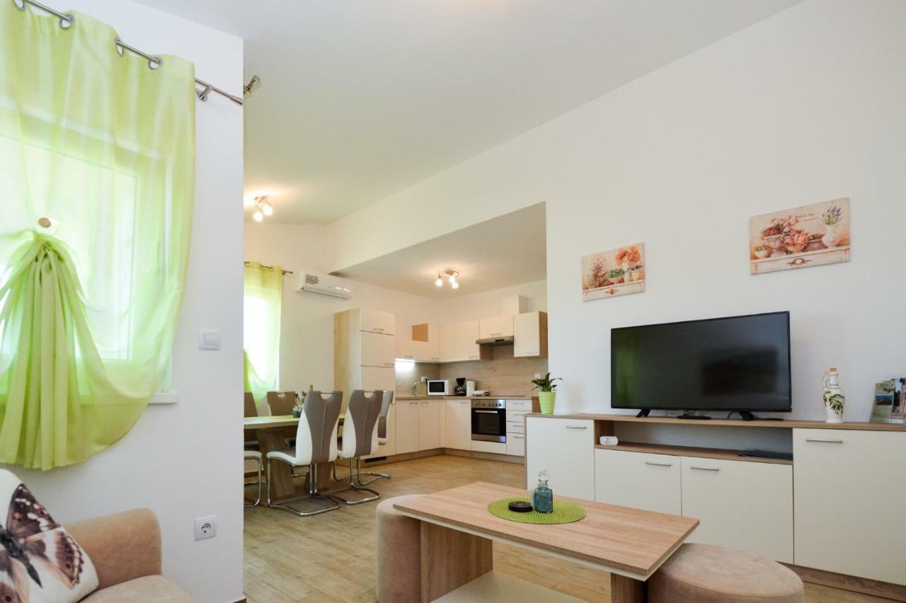 Apartment Mit- Mir Fondole Bagian luar foto