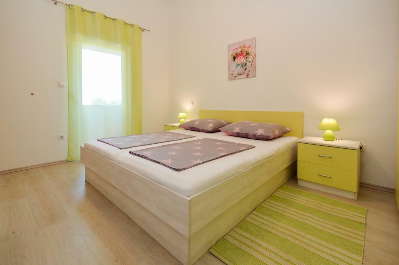 Apartment Mit- Mir Fondole Bagian luar foto