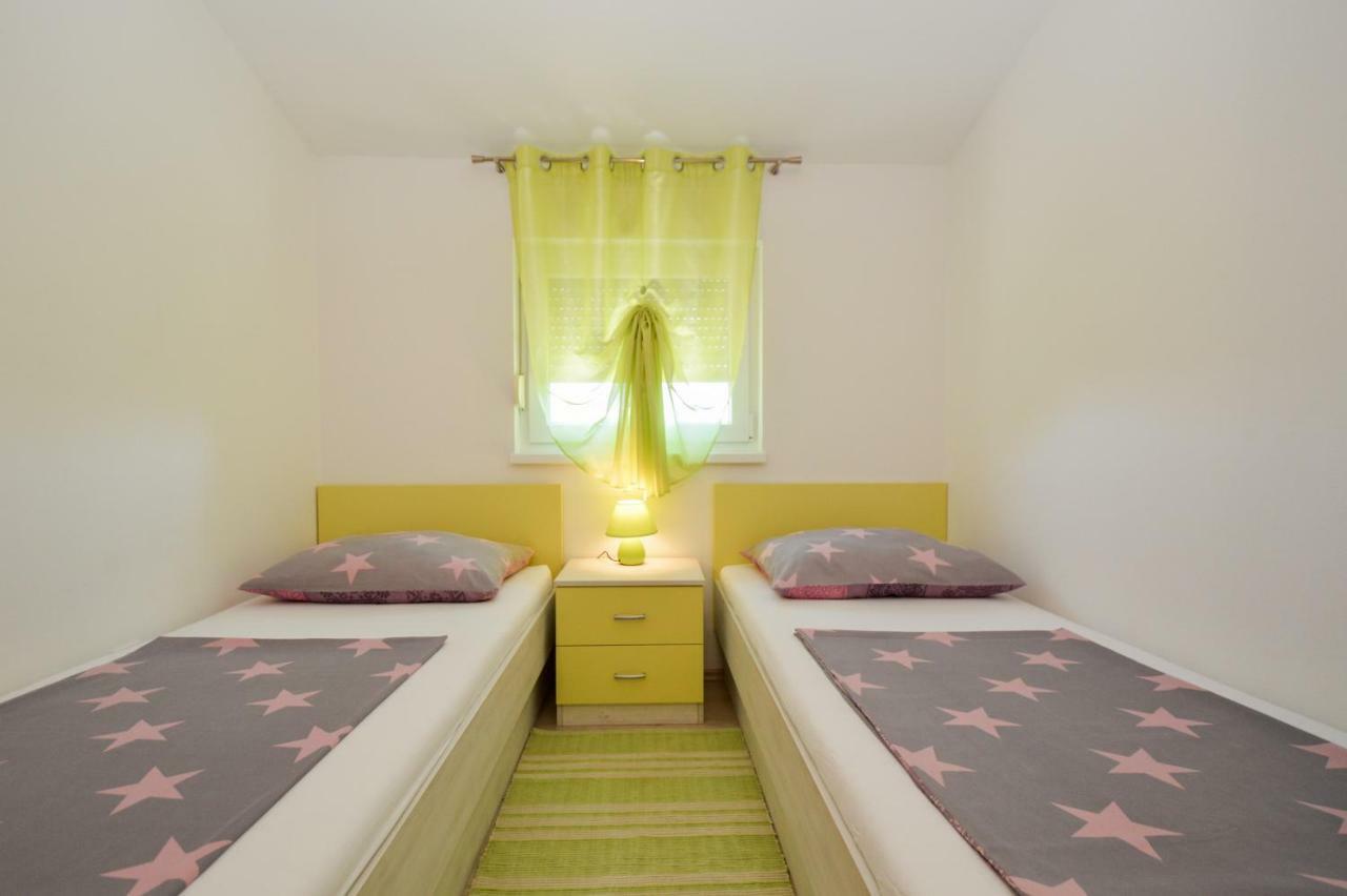 Apartment Mit- Mir Fondole Bagian luar foto