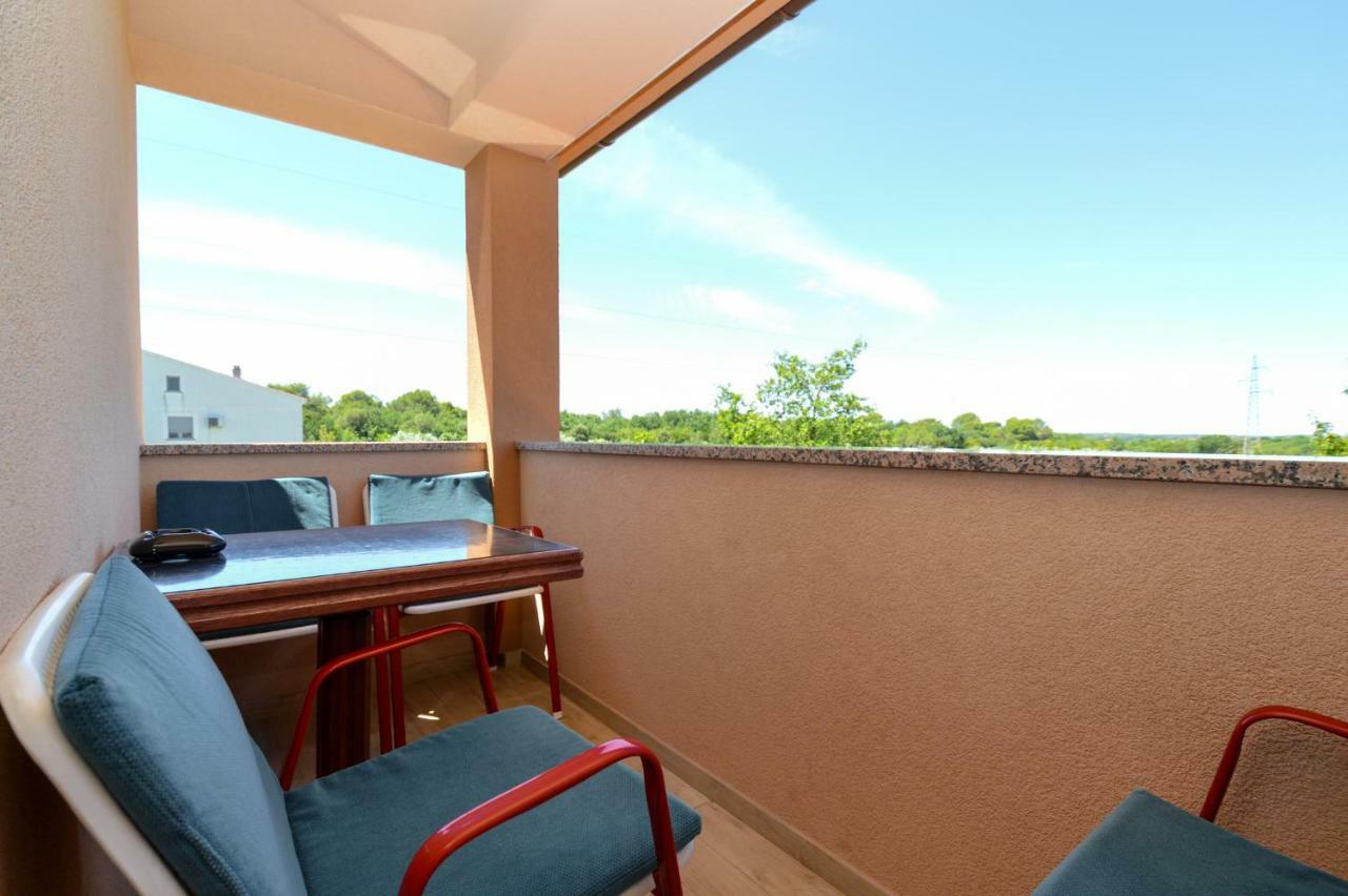 Apartment Mit- Mir Fondole Bagian luar foto